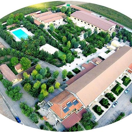 Hotel Tenuta San Francesco บาร์เลตตา ภายนอก รูปภาพ