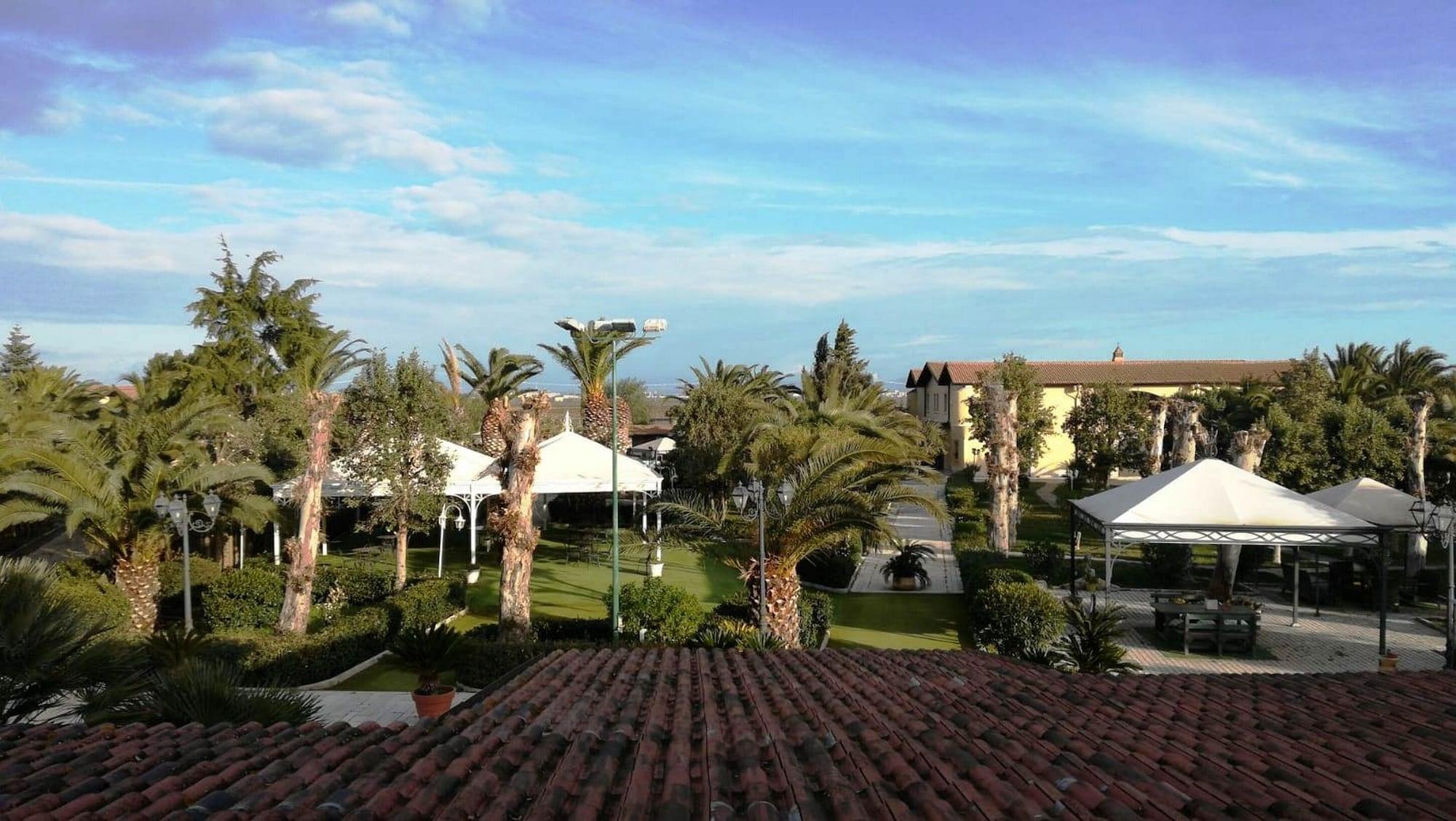 Hotel Tenuta San Francesco บาร์เลตตา ภายนอก รูปภาพ