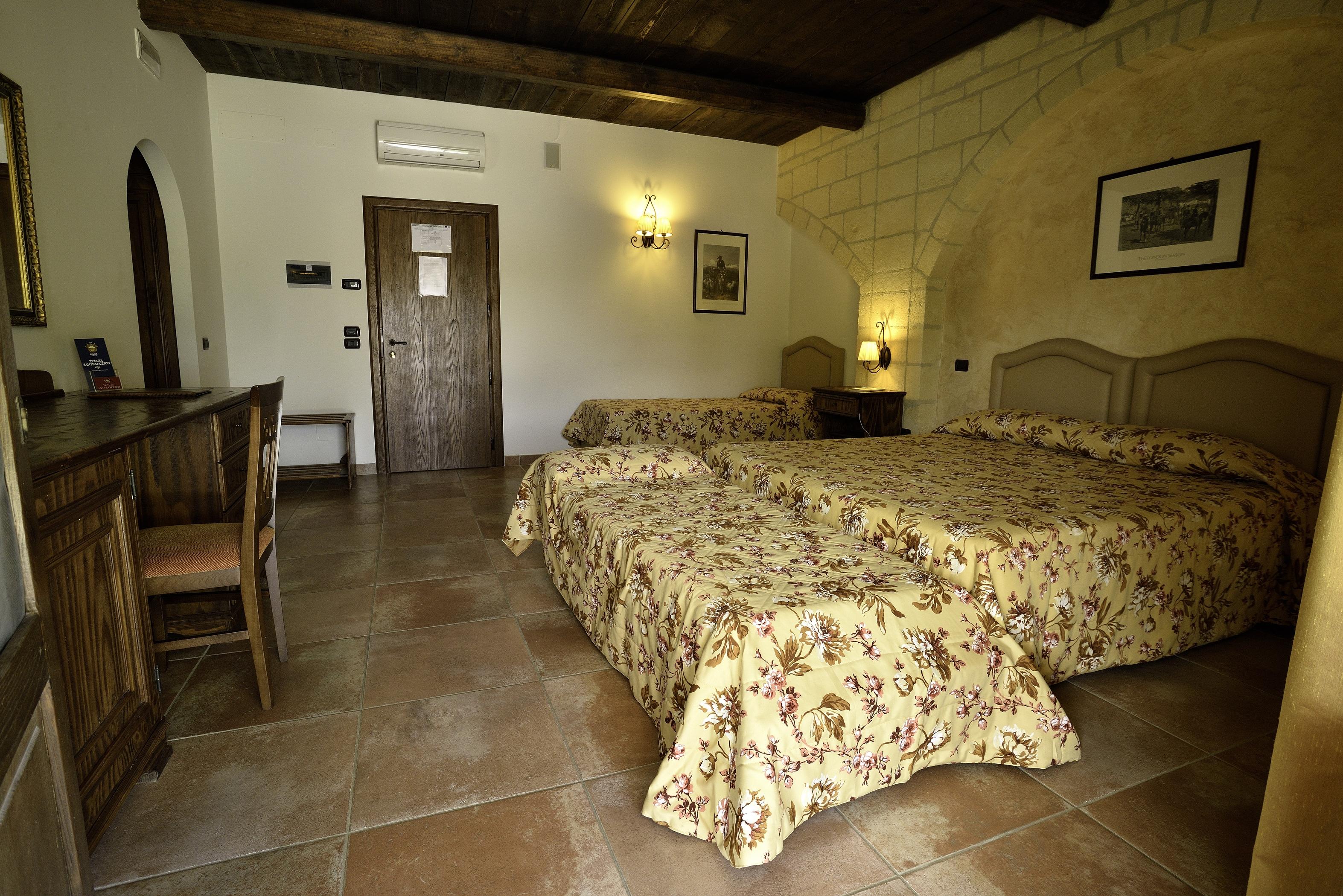 Hotel Tenuta San Francesco บาร์เลตตา ภายนอก รูปภาพ