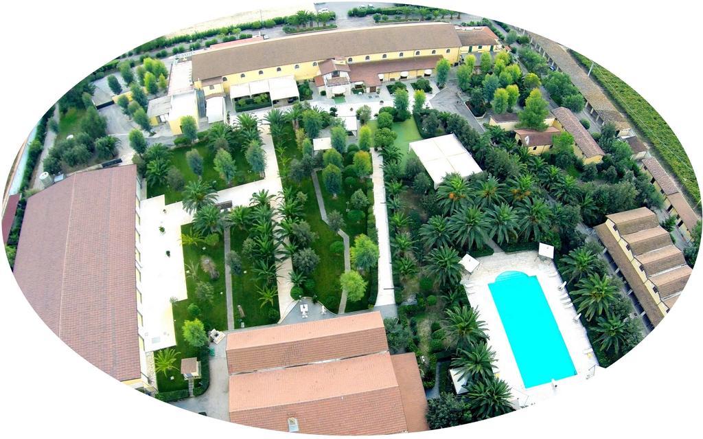 Hotel Tenuta San Francesco บาร์เลตตา ภายนอก รูปภาพ