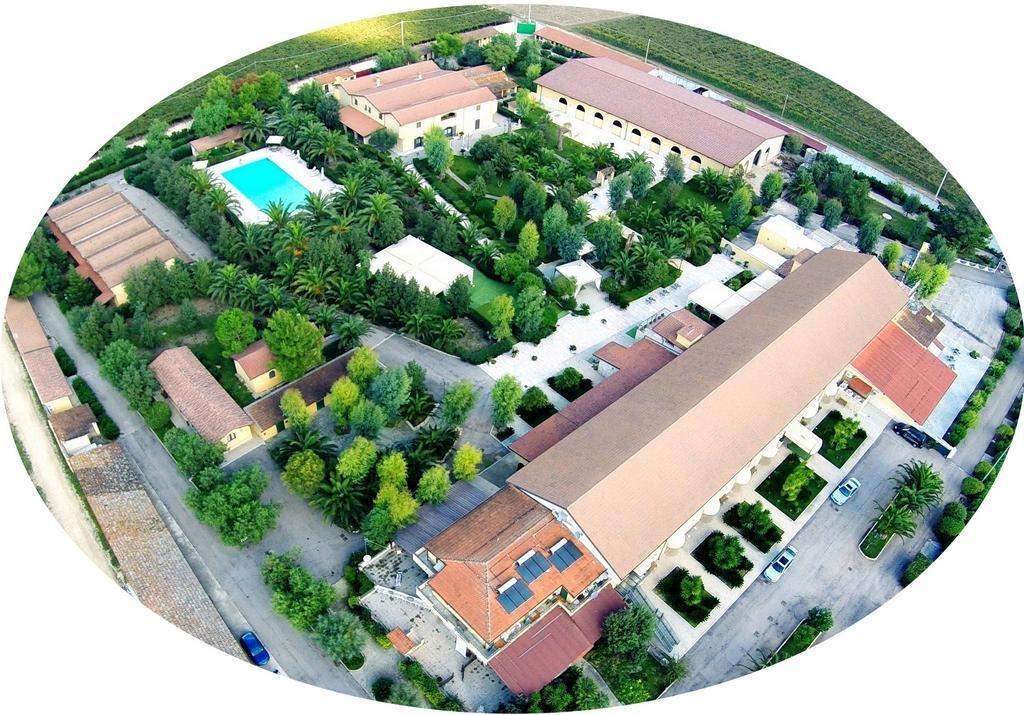 Hotel Tenuta San Francesco บาร์เลตตา ภายนอก รูปภาพ
